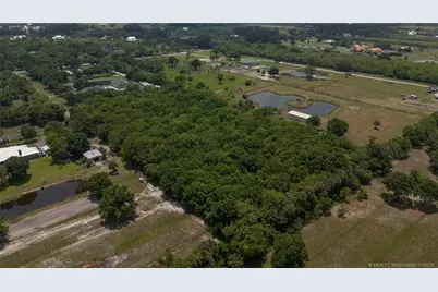 5055 69th Court, Vero Beach, FL 32967 - Photo 9