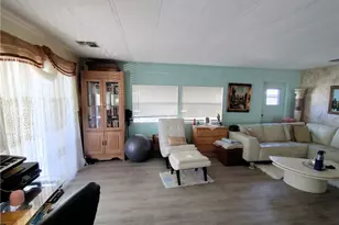 195 SE Trafalgar Terrace, Stuart, FL 34994 - Photo 9