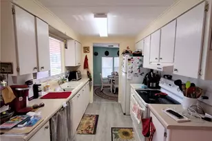 195 SE Trafalgar Terrace, Stuart, FL 34994 - Photo 13