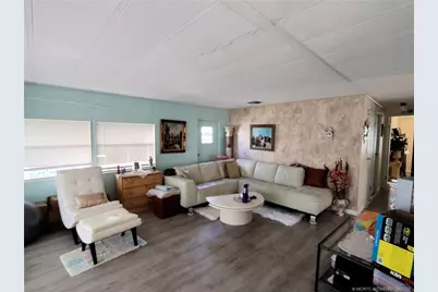 195 SE Trafalgar Terrace, Stuart, FL 34994 - Photo 7