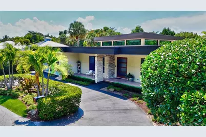 314 SE Pelican Drive, Stuart, FL 34996 - Photo 1