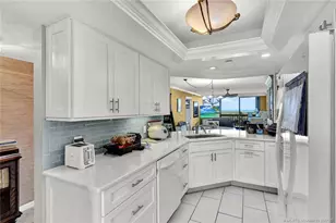 8880 S Ocean Dr, Jensen Beach, FL 34957 - Photo 9