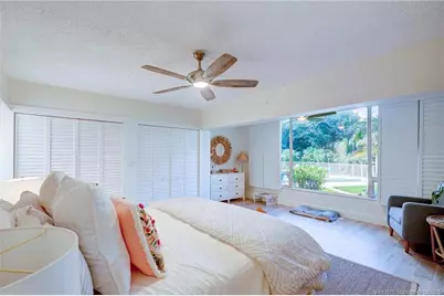 245 NE Macarthur Boulevard #11, Stuart, FL 34996 - Photo 19