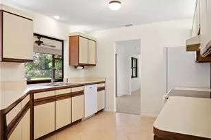 188 SE Crosspoint Dr, Port Saint Lucie, FL 34983 - Photo 25