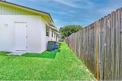 4556 SE Beckett Avenue, Stuart, FL 34997 - Photo 27