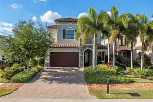 569 SE Fascino Cir, Port Saint Lucie, FL 34984 - Photo 1