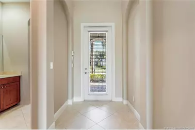 569 SE Fascino Circle, Port Saint Lucie, FL 34984 - Photo 5