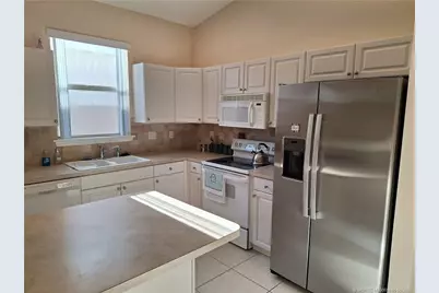 1589 SE Tidewater Place, Stuart, FL 34997 - Photo 3