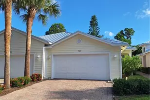 1589 SE Tidewater Pl, Stuart, FL 34997 - Photo 1