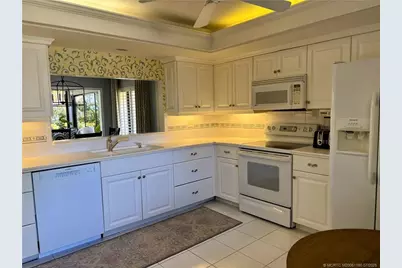 5152 SE Club Way #104, Stuart, FL 34997 - Photo 9