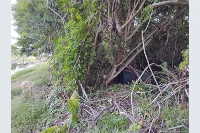 2315 SW Chestnut Lane, Port Saint Lucie, FL 34953 - Photo 15