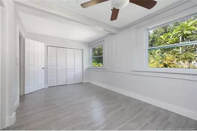 1073 NE Orange Avenue, Jensen Beach, FL 34957 - Photo 11