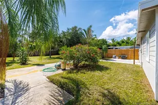 1073 NE Orange Ave, Jensen Beach, FL 34957 - Photo 29