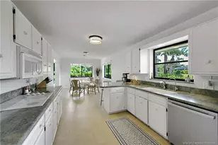 1463 SW Troon Cir, Palm City, FL 34990 - Photo 19