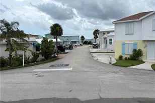 918 Nettles Blvd, Jensen Beach, FL 34957 - Photo 7