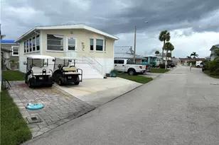 918 Nettles Blvd, Jensen Beach, FL 34957 - Photo 3