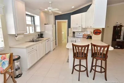 715 SW Balmoral Trace, Stuart, FL 34997 - Photo 11