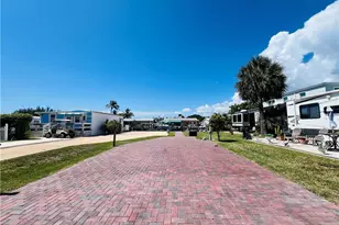 10851 S Ocean Dr, Jensen Beach, FL 34957 - Photo 5