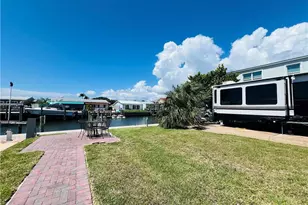 10851 S Ocean Dr, Jensen Beach, FL 34957 - Photo 7