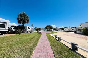 10851 S Ocean Dr, Jensen Beach, FL 34957 - Photo 15