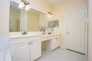 583 NW Cherry Oak Way, Jensen Beach, FL 34957 - Photo 17