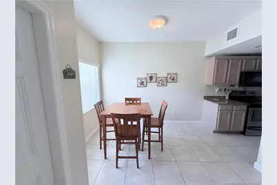 4210 Gator Trace Avenue #B, Fort Pierce, FL 34982 - Photo 5