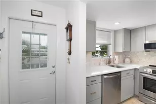 2929 SE Ocean Blvd, Stuart, FL 34996 - Photo 5