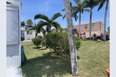 1002 Nettles Boulevard, Jensen Beach, FL 34957 - Photo 3