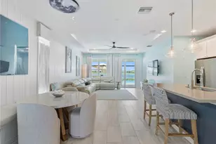 10975 SW Magenta Ln, Port Saint Lucie, FL 34987 - Photo 9