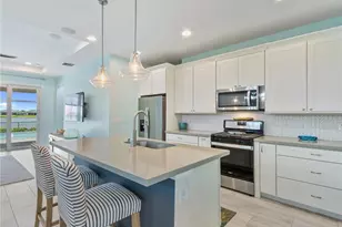 10975 SW Magenta Ln, Port Saint Lucie, FL 34987 - Photo 15