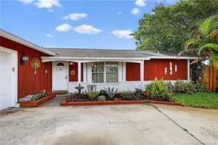 2387 NE 16th Ct, Jensen Beach, FL 34957 - Photo 3