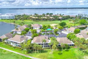 333 NE Golfview Circle, Stuart, FL 34996 - Photo 1