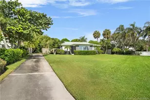 11105 S Indian River Dr, Fort Pierce, FL 34982 - Photo 1