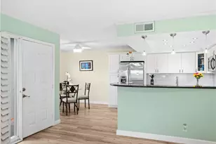 950 S Kanner Hwy, Stuart, FL 34994 - Photo 13