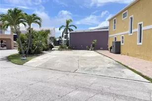 173 Nettles Blvd, Jensen Beach, FL 34957 - Photo 1