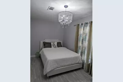 4660 Lucille Drive, Lake Worth, FL 33463 - Photo 21