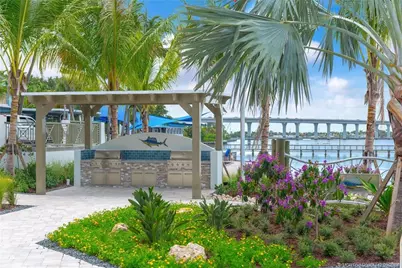 41 SW Seminole Street #305, Stuart, FL 34994 - Photo 3