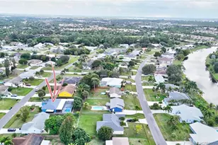 2474 SE Marseille St, Port Saint Lucie, FL 34952 - Photo 45