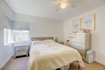 5225 NE 5th Avenue, Oakland Park, FL 33334 - Photo 9