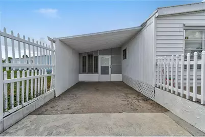 144 SE Tudor Court, Stuart, FL 34994 - Photo 9