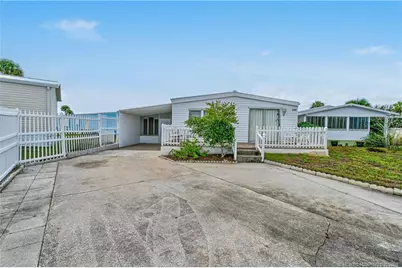 144 SE Tudor Court, Stuart, FL 34994 - Photo 7