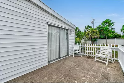 144 SE Tudor Court, Stuart, FL 34994 - Photo 11