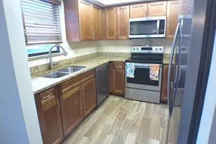 421 SW South River Dr, Stuart, FL 34997 - Photo 3