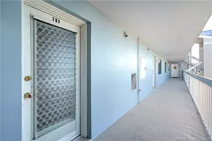 10 NE Plantation Rd, Stuart, FL 34996 - Photo 7