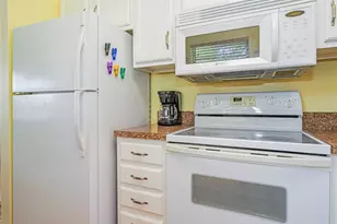 98 Spring Lake Dr, Vero Beach, FL 32962 - Photo 11