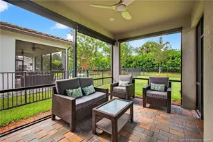 516 SE Villandry Way, Port Saint Lucie, FL 34984 - Photo 37