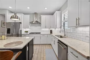 516 SE Villandry Way, Port Saint Lucie, FL 34984 - Photo 15