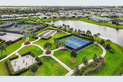 516 SE Villandry Way, Port Saint Lucie, FL 34984 - Photo 57