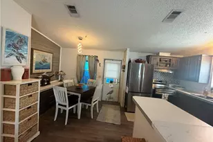 7102 SE Yellowood Ln, Stuart, FL 34994 - Photo 5