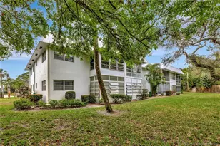 2929 SE Ocean Blvd, Stuart, FL 34996 - Photo 23